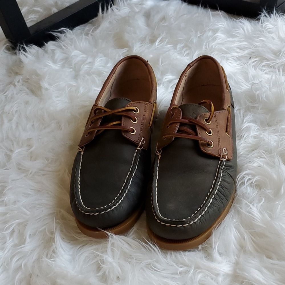 Casual shoes